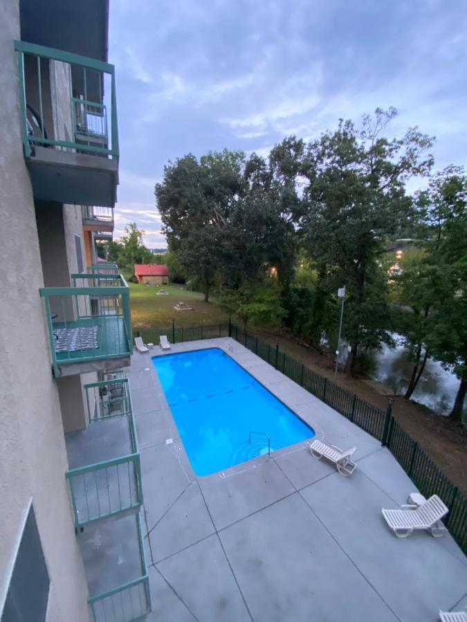 River Place Condos #304 2Bd 비둘기 포지 외부 사진